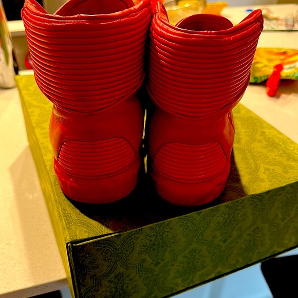 Lightly worn Balenciagas - Picture 3 of 5